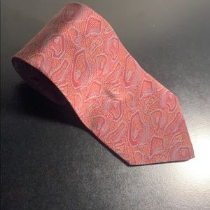 Secours light red tie